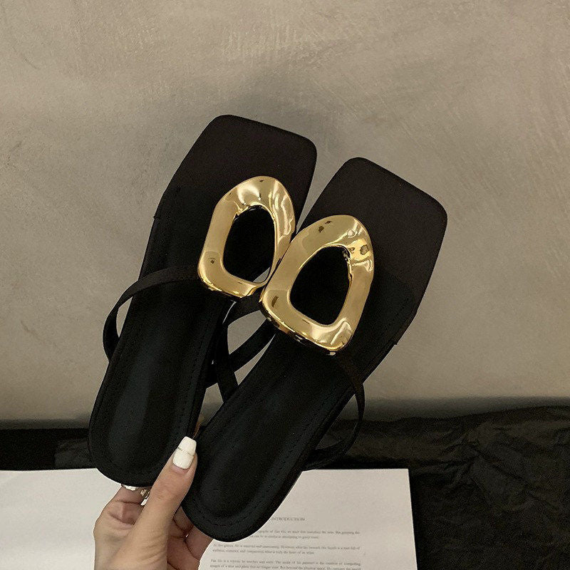 Chenova Women's Metallic Low-Heel Slides