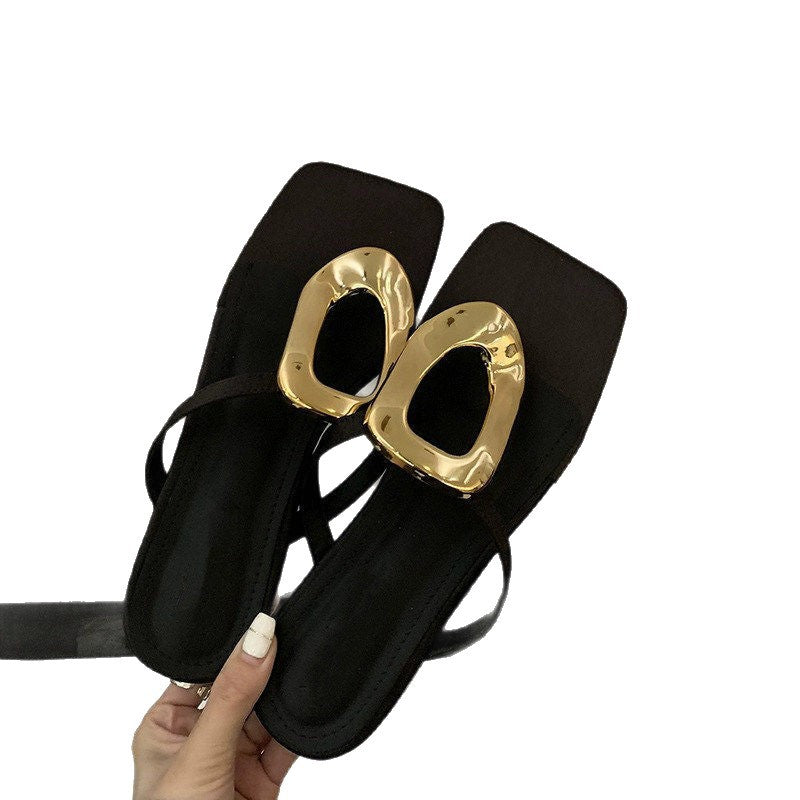 Chenova Women's Metallic Low-Heel Slides