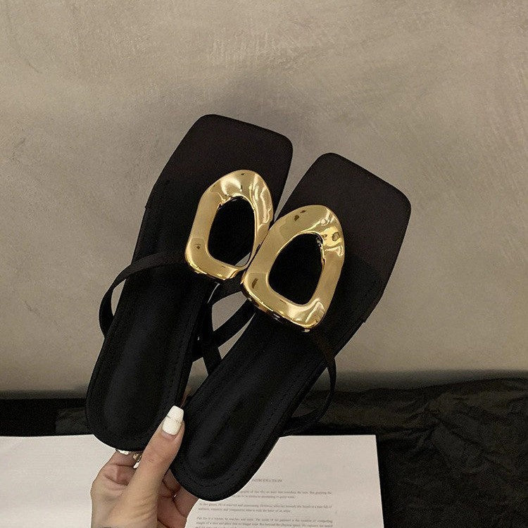 Chenova Women's Metallic Low-Heel Slides