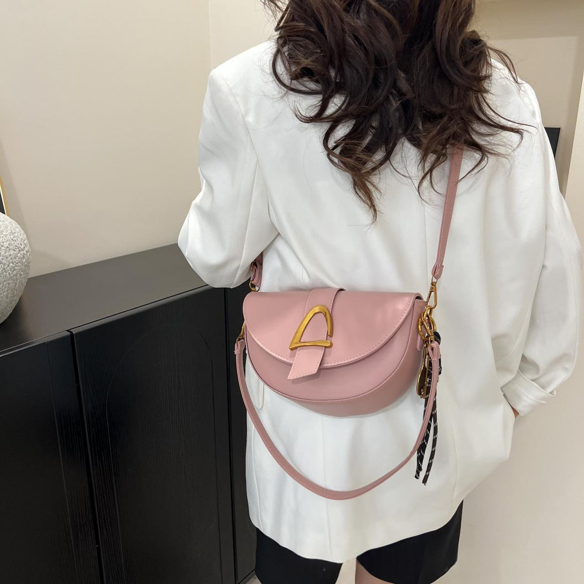 Chenova Retro Saddle Shoulder Bag