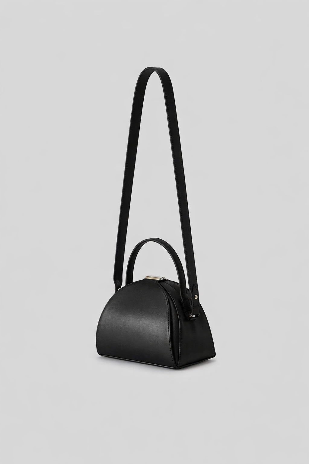 Chenova Retro Half-Moon Crossbody Bag