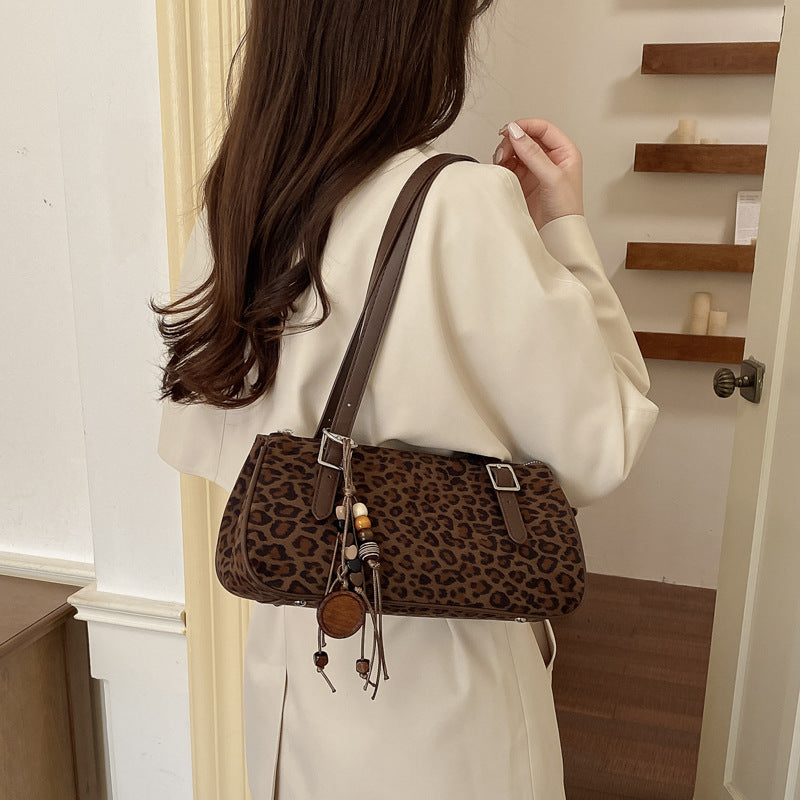 Chenova Leopard-Print Underarm Bag